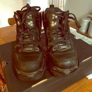 Harley Davidson women’s 8M